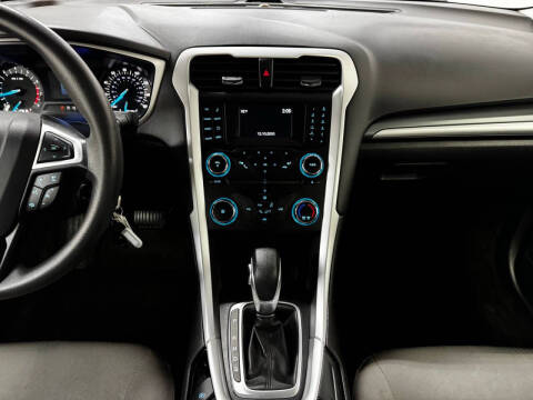 2015 Ford Fusion S
