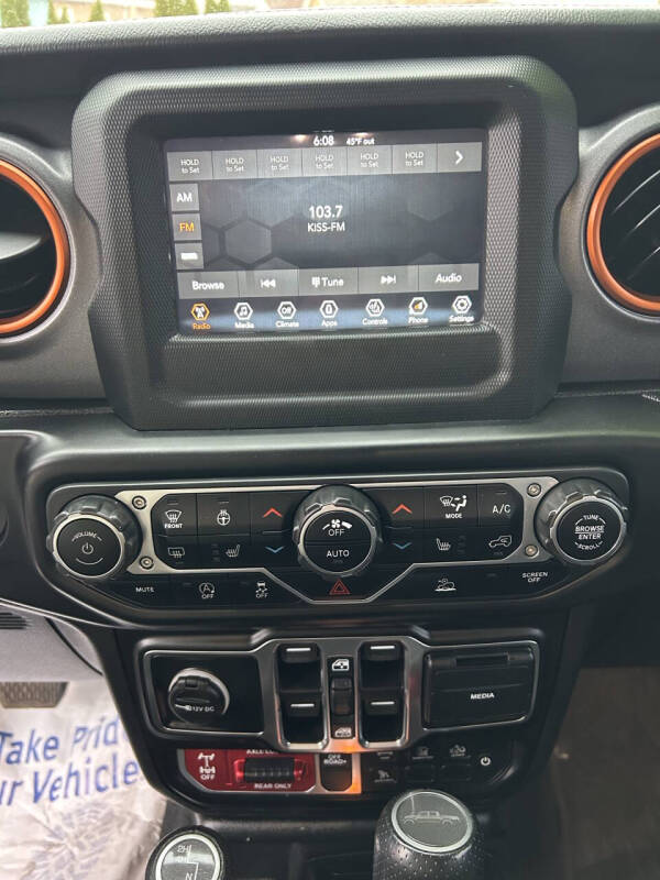 2021 Jeep Gladiator Mojave
