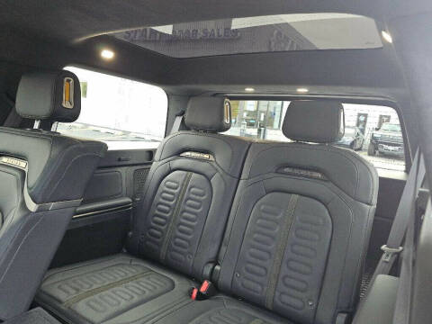 2023 Rivian R1S Adventure