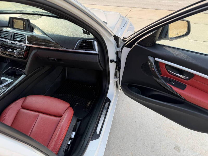 2017 BMW 3 Series 330e iPerformance