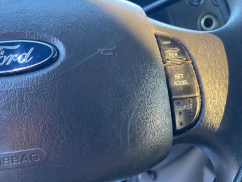 2008 Ford E-Series E-350 SD XLT