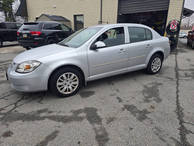 2010 Chevrolet Cobalt for sale at QUEENSGATE AUTO SALES in York, PA