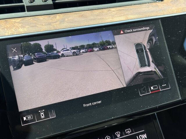 2019 Audi e-tron quattro Prestige