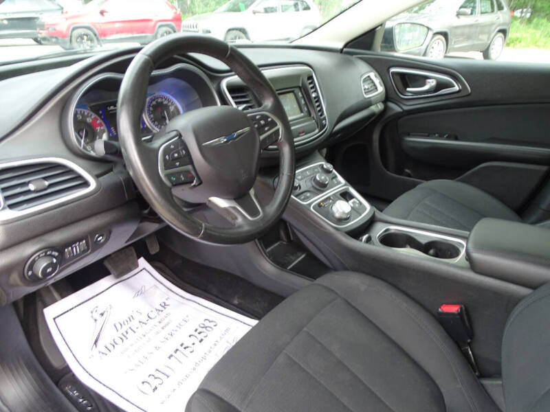 2016 Chrysler 200 Limited