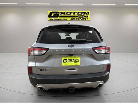 2022 Ford Escape Titanium