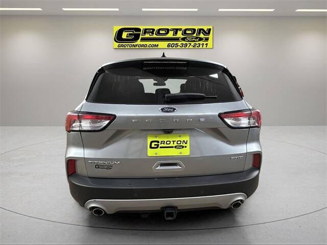 2022 Ford Escape Titanium