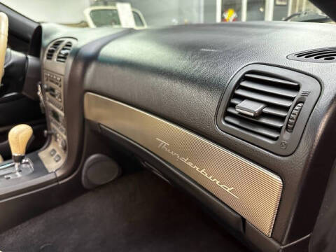 2004 Ford Thunderbird Deluxe