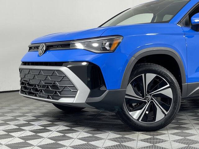 2025 Volkswagen Taos SE 4Motion