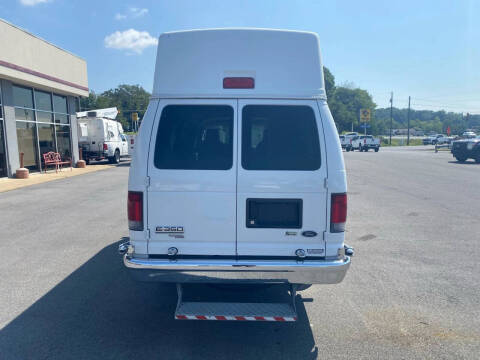 2013 Ford E-Series E-350 SD