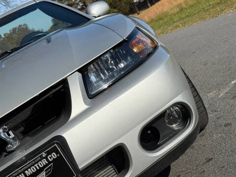 2004 Ford Mustang SVT Cobra