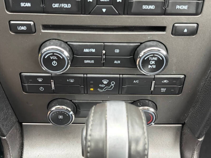 2014 Ford Mustang V6