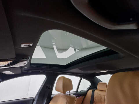 2022 BMW 5 Series M550i xDrive