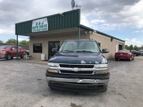 2005 Chevrolet Tahoe for sale at B & J Auto Sales in Auburn KY