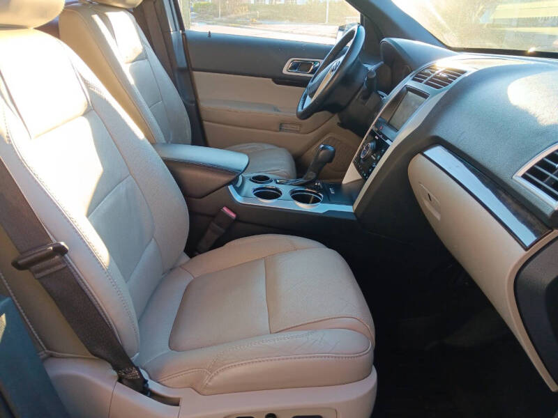 2011 Ford Explorer Limited