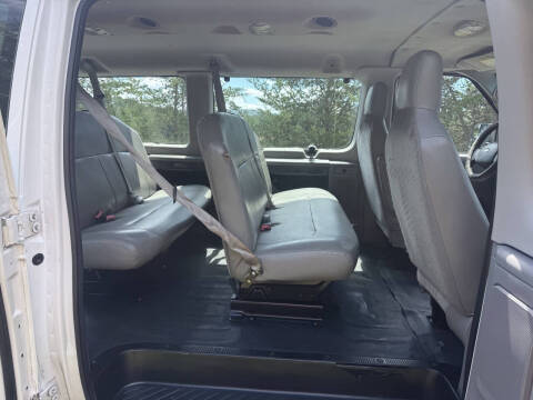 2013 Ford E-Series E-350 SD XL