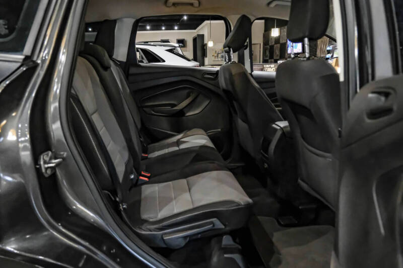 2019 Ford Escape S