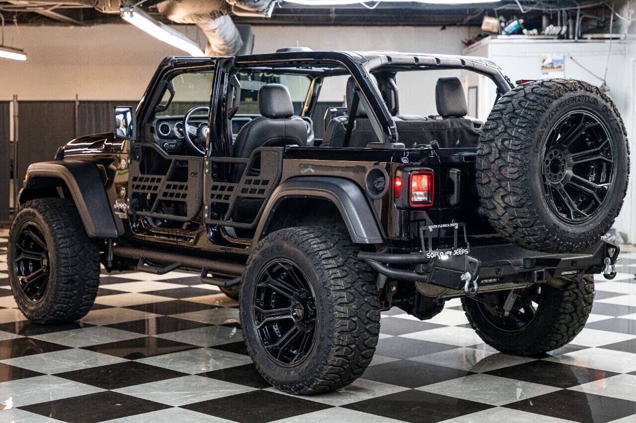2018 JEEP Wrangler SUV / Crossover - $44,999