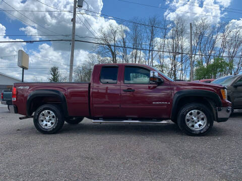 2008 GMC Sierra 1500 for sale at MEDINA WHOLESALE LLC in Wadsworth OH