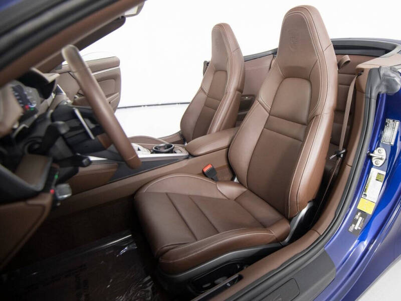 2022 Porsche 911 Carrera GTS