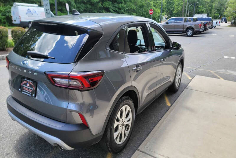 2025 Ford Escape Active