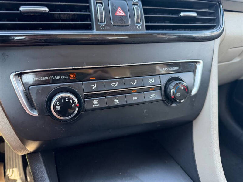 2017 Kia Optima 20