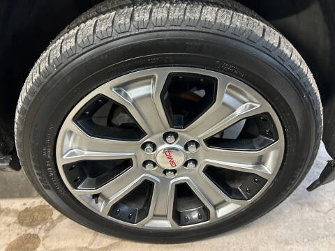 2017 GMC Yukon XL Denali