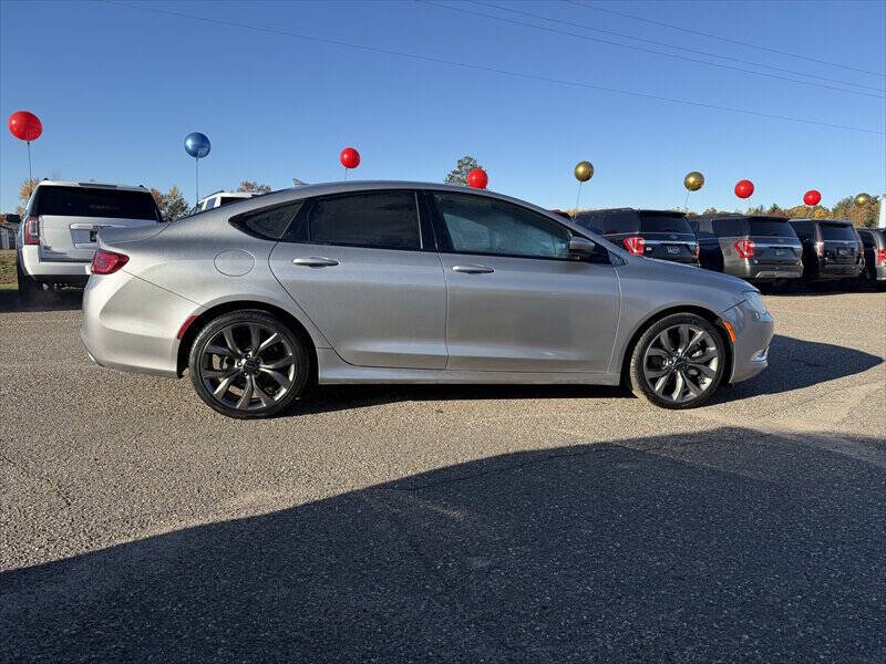 2016 Chrysler 200 S