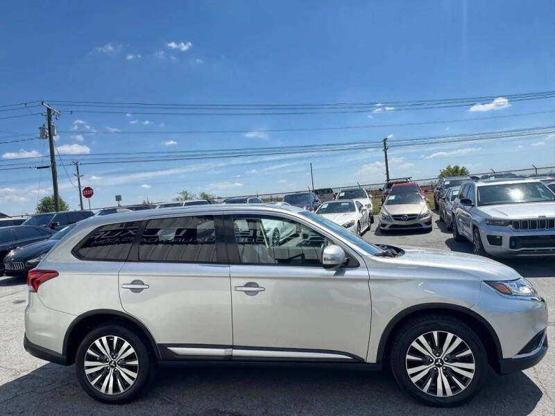 2019 Mitsubishi Outlander SE