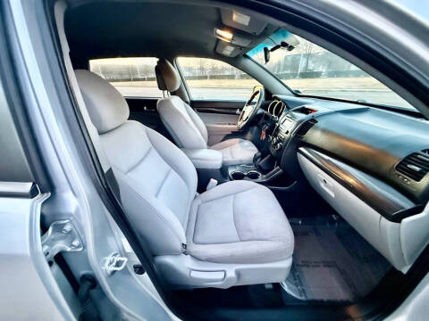 2012 Kia Sorento LX