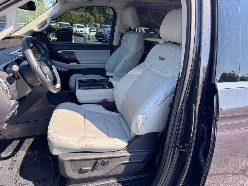 2025 Ford Expedition MAX Platinum