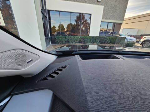 2024 Mitsubishi Outlander PHEV SEL Platinum Edition