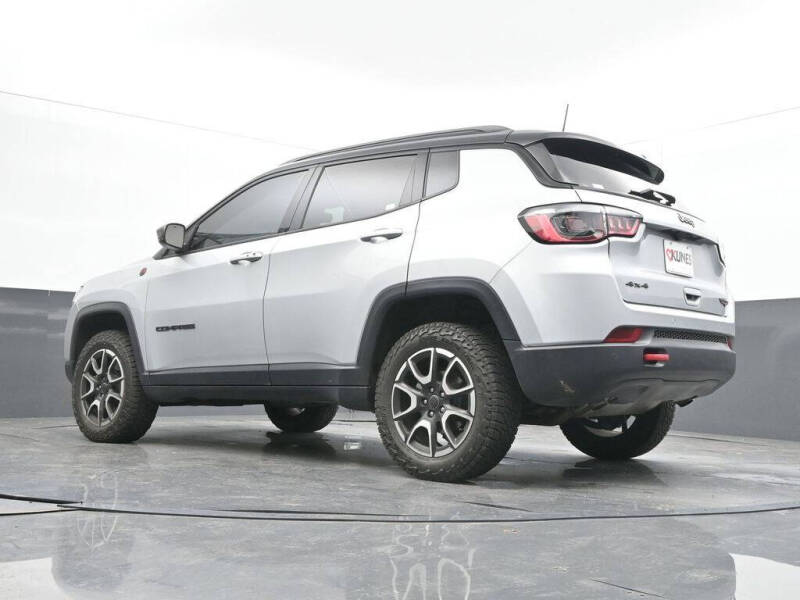 2025 Jeep Compass Trailhawk