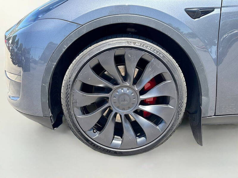 2023 Tesla Model Y Performance