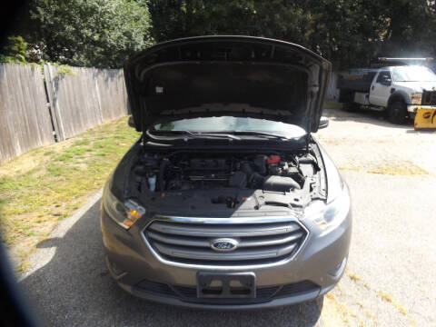 2014 Ford Taurus SEL