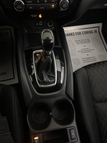 2019 Nissan Rogue SV