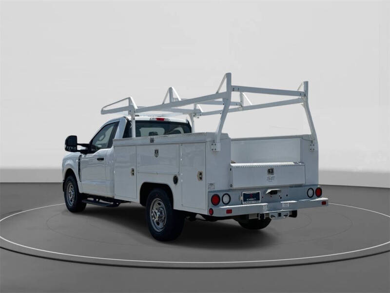 2025 Ford F-350 Super Duty XL