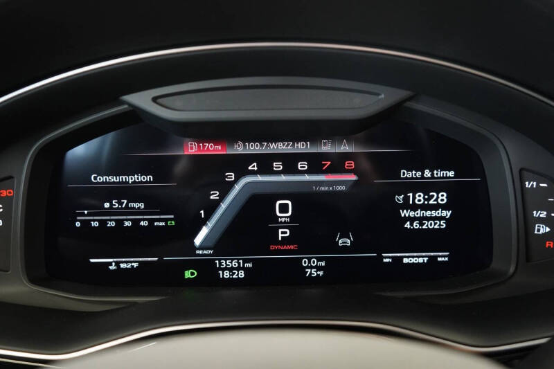 2023 Audi SQ8 4.0T quattro Premium Plus