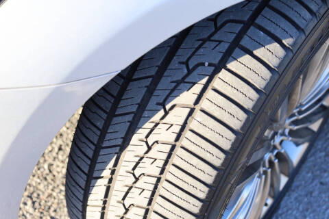 2020 Kia K900 Luxury