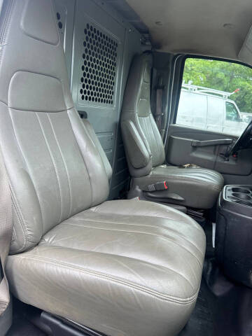 2021 Chevrolet Express 2500