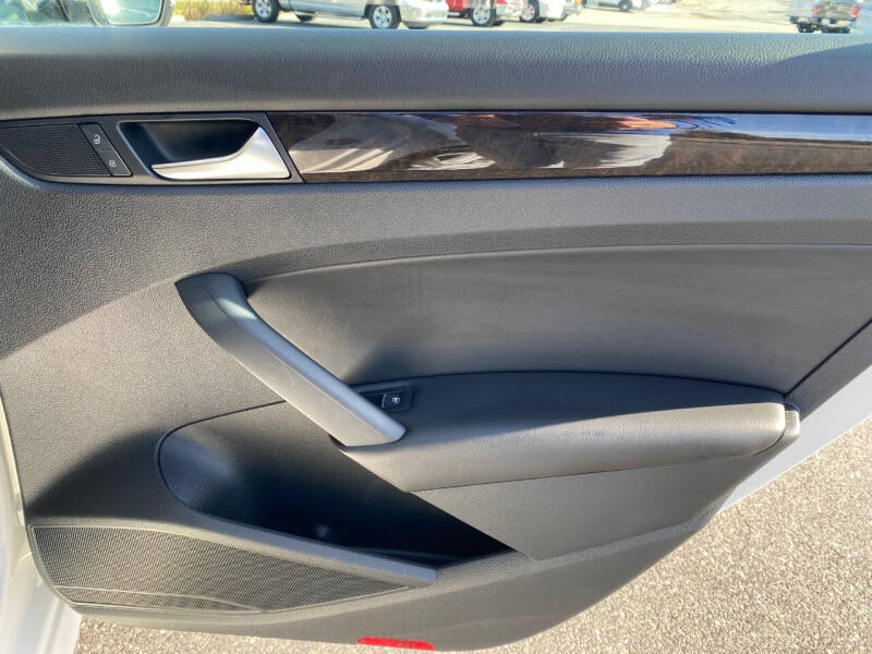 2014 Volkswagen Passat 2.0L TDI SEL Premium