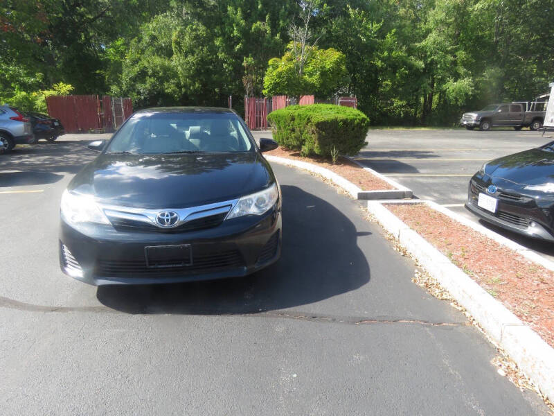 2012 Toyota Camry SE's photo