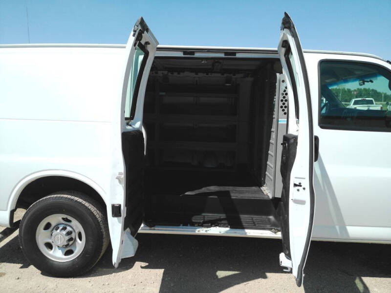 2017 Chevrolet Express 2500
