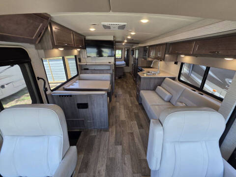 2020 Winnebago Vista
