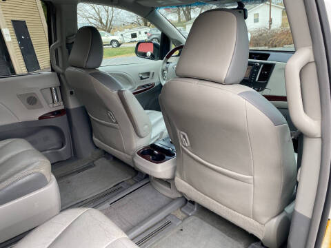 2012 Toyota Sienna Limited 7-Passenger