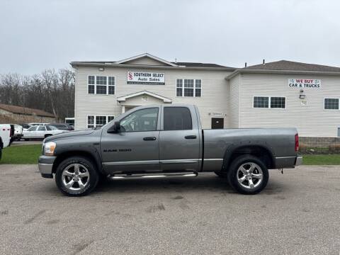 2006 Dodge Ram 1500 for sale at SOUTHERN SELECT AUTO SALES in Medina OH