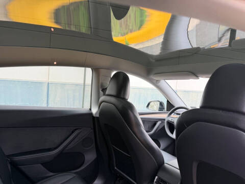 2025 Tesla Model Y Long Range