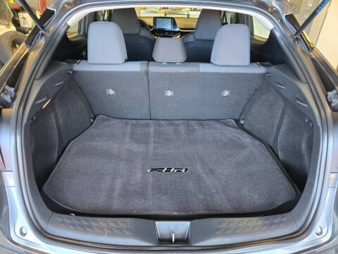 2021 Toyota C-HR XLE