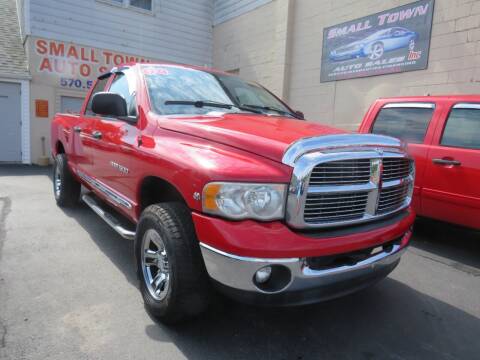 2004 Dodge Ram 1500 for sale at Small Town Auto Sales in Hazleton PA