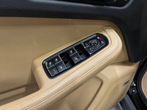 2017 Porsche Macan S