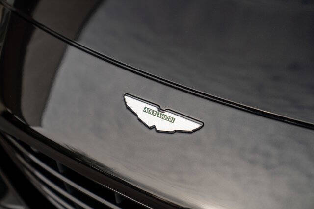 2021 Aston Martin Vantage 35
